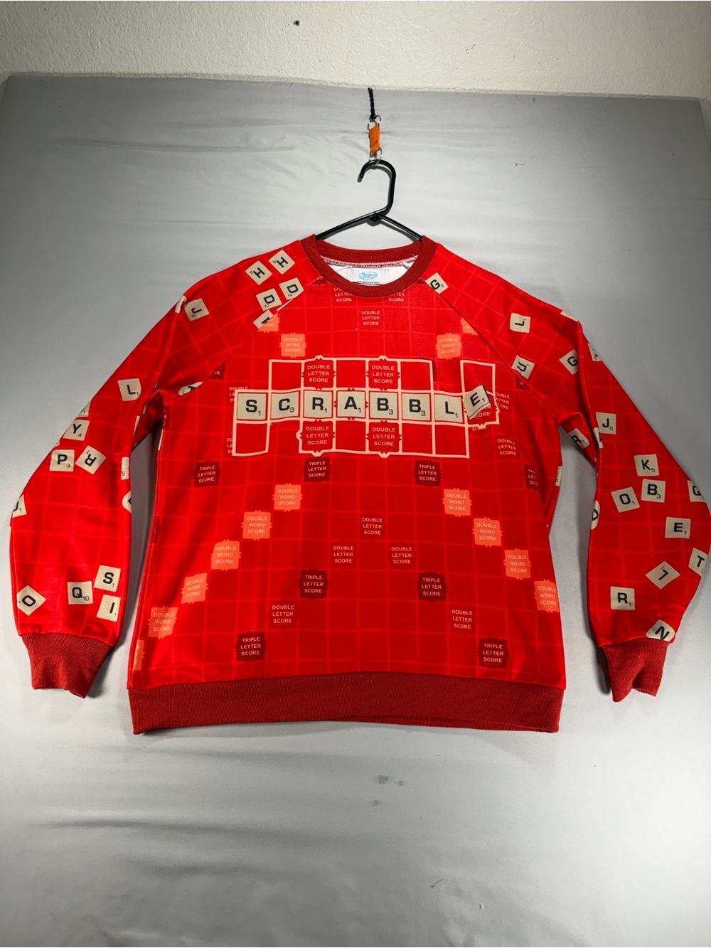 NWOT Hasbro Gaming Scrabble Board Game Adult Red Crewneck Sweatshirt Size Large
